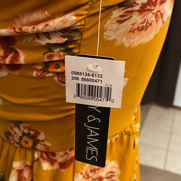 NWT Floral Strapless Romper – Mustard Yellow – Size S🌼 - Picture 8 of 8